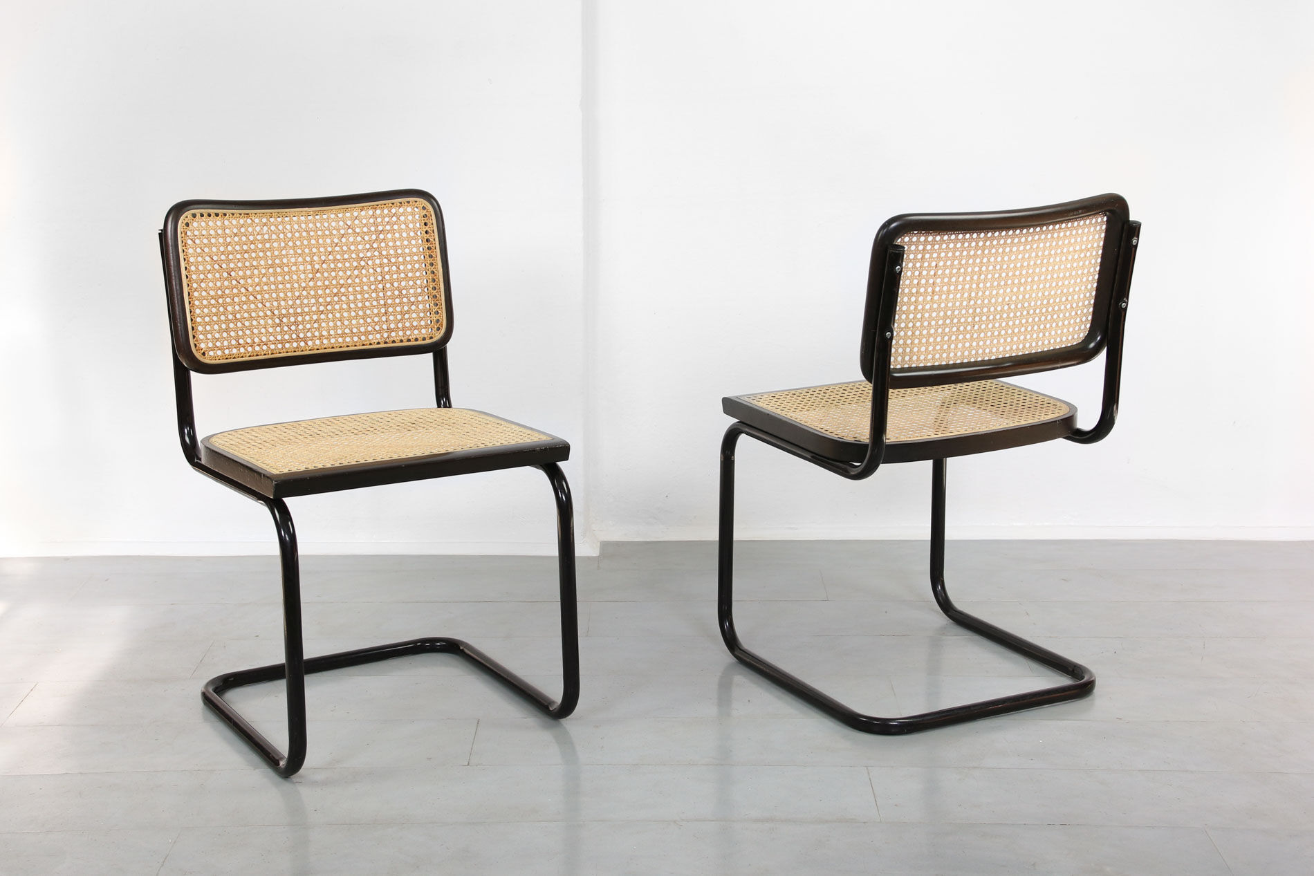 Pair of S32 Cantilever Chair by Marcel Breuer, Dark Edition, 1980s