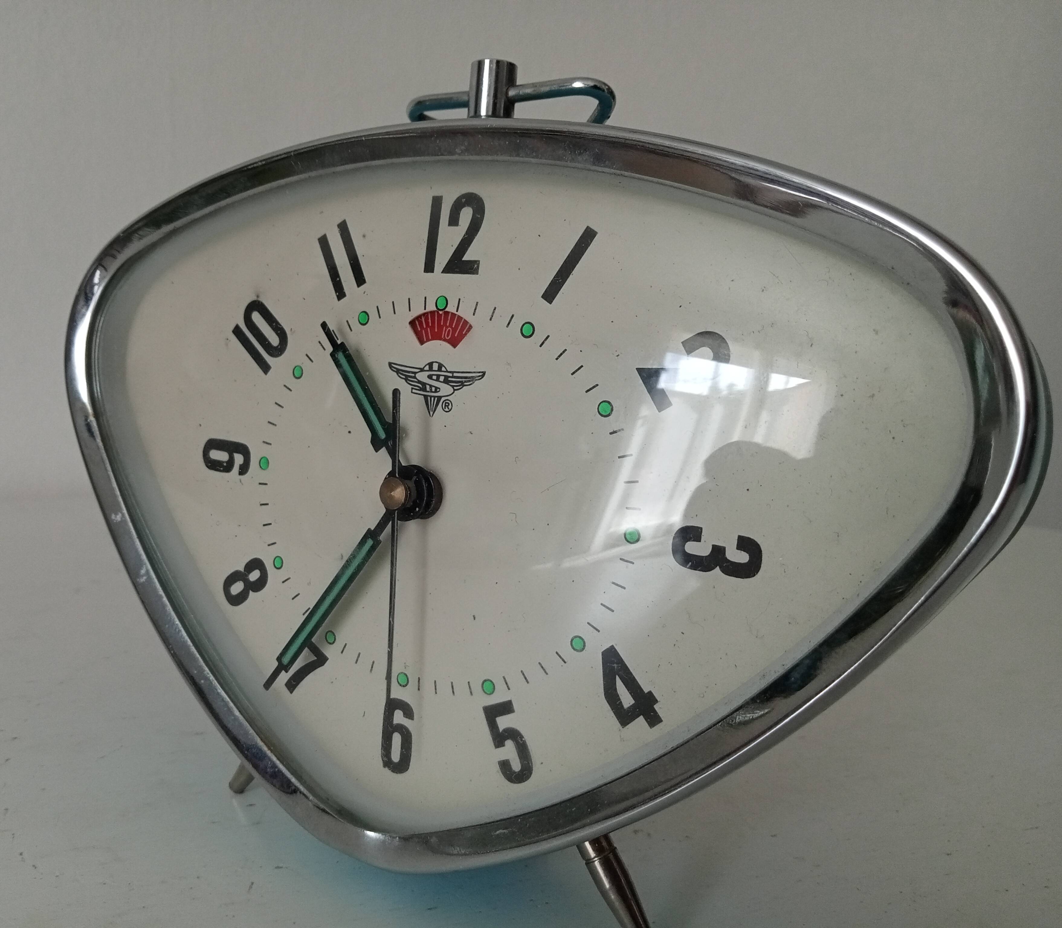 Vintage mechanical alarm clock from the 60s/70s by Shanghai