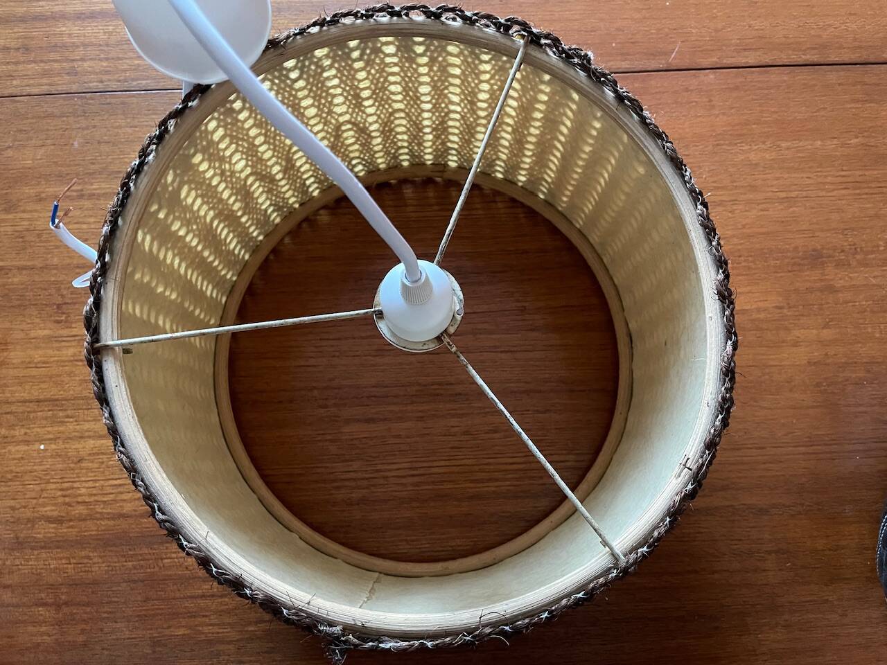 Vintage sisal / jonc de mer pendant light circa 1970's