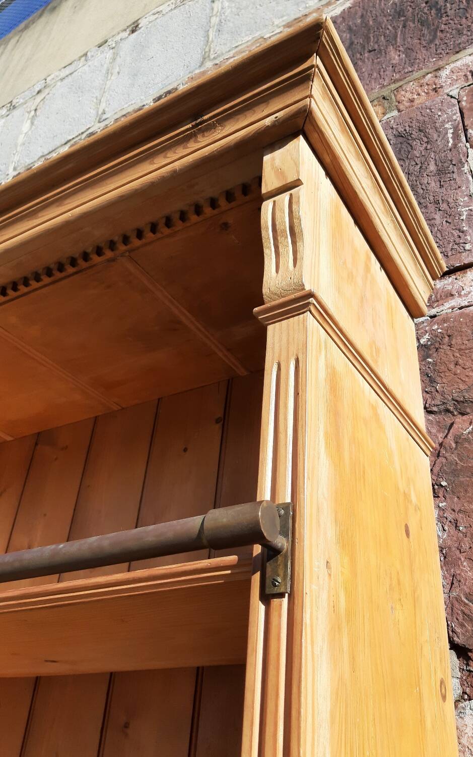 Pine bookcase (251 x 49 x height 288 cm)