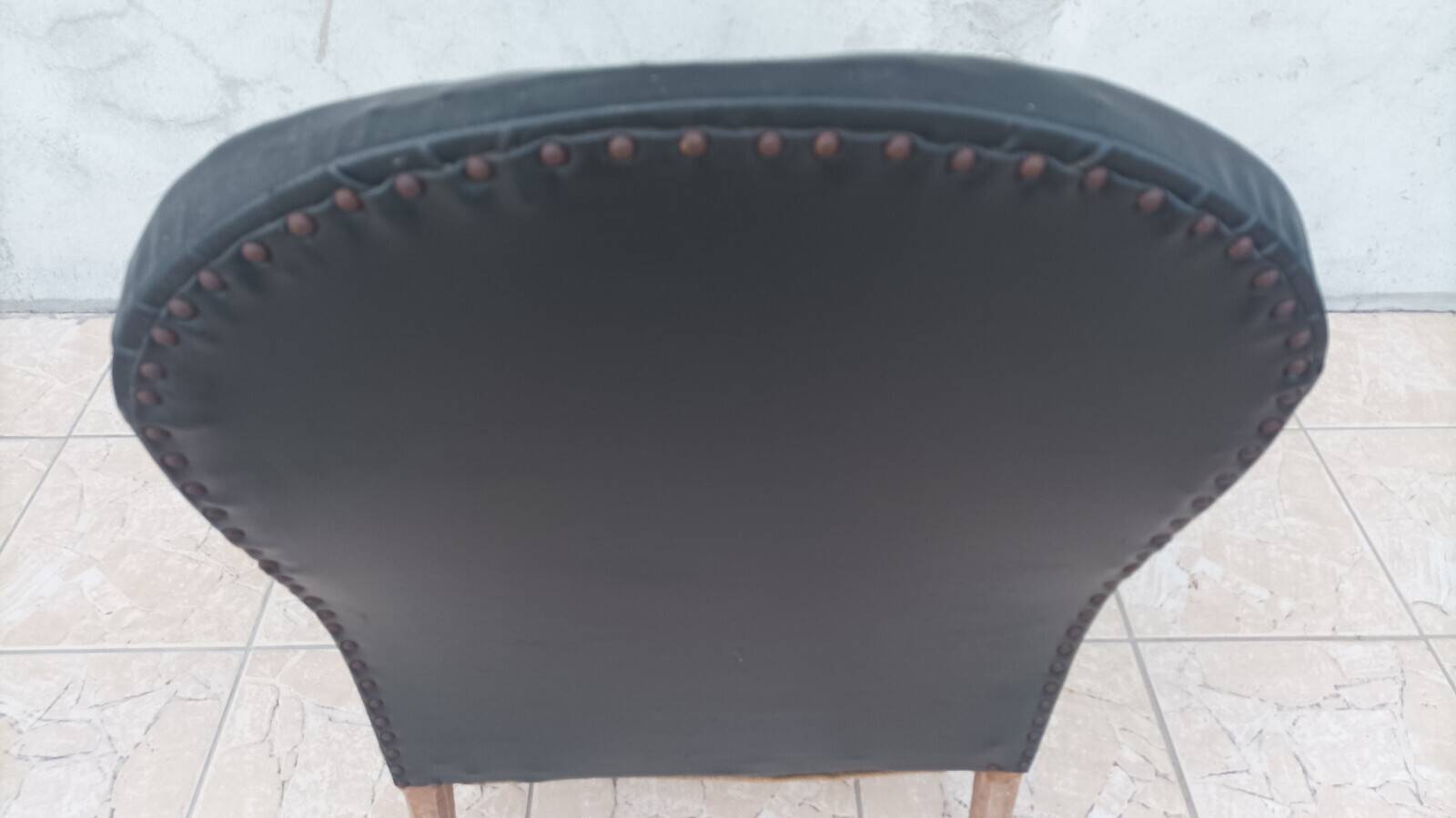 Art Deco armchair in leather