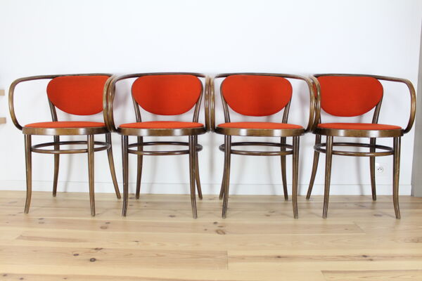 Chaises bistrot bois courbé dit ''Le Corbusier