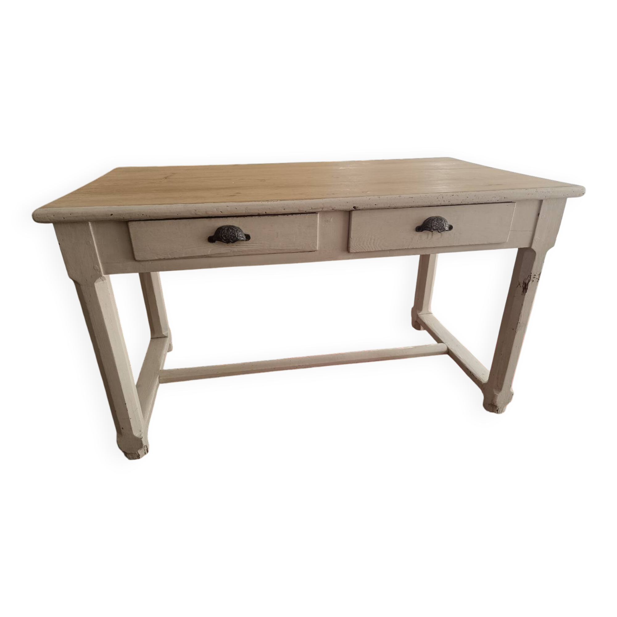 Farmhouse table