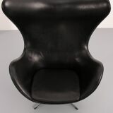 The Egg Chair – Arne Jacobsen, Denmark, 1960 – Black Leather by Fritz Hansen