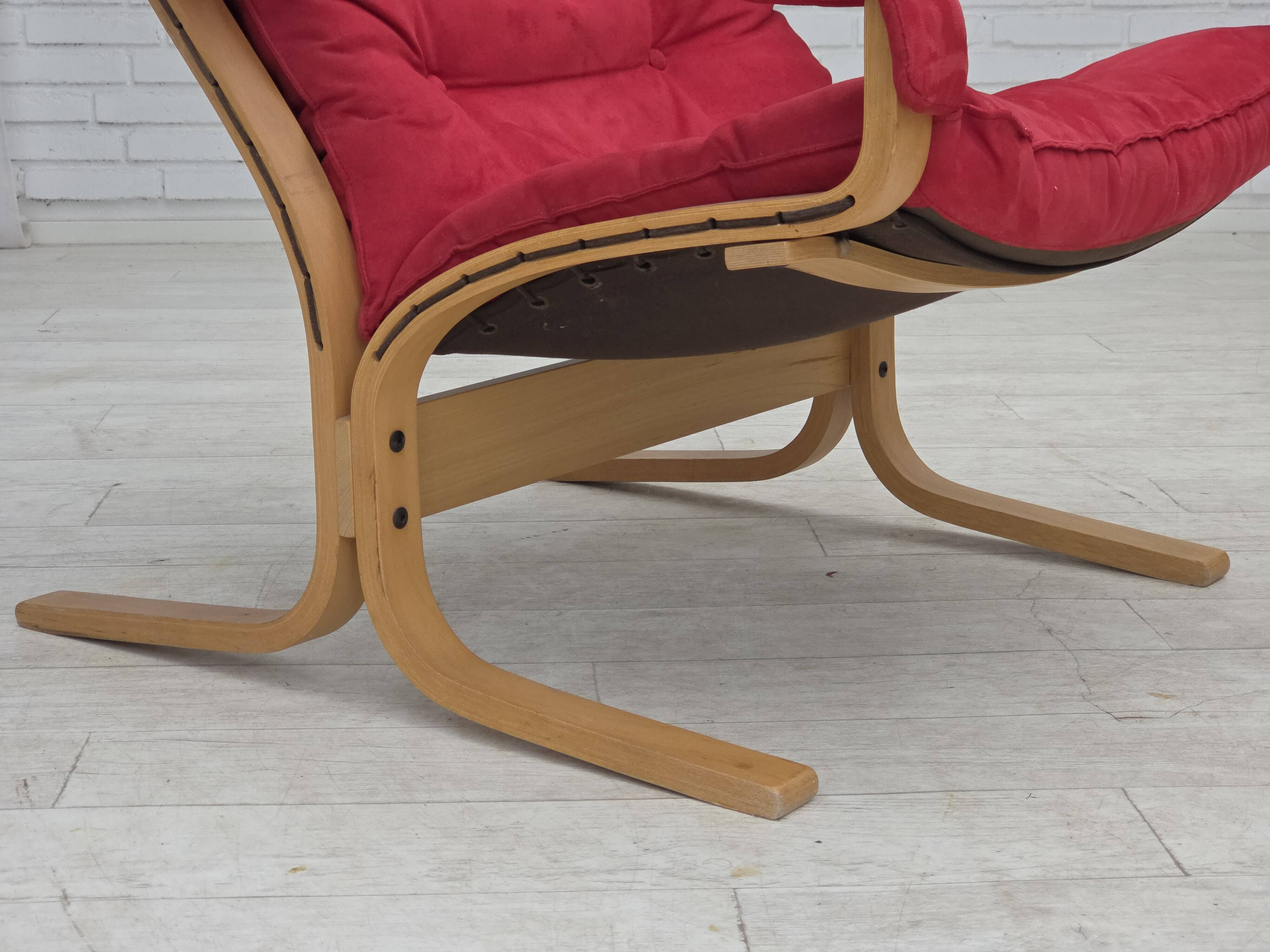 1970s, Norwegian design by Ingmar Relling, model "Siesta", set of 2 chairs.