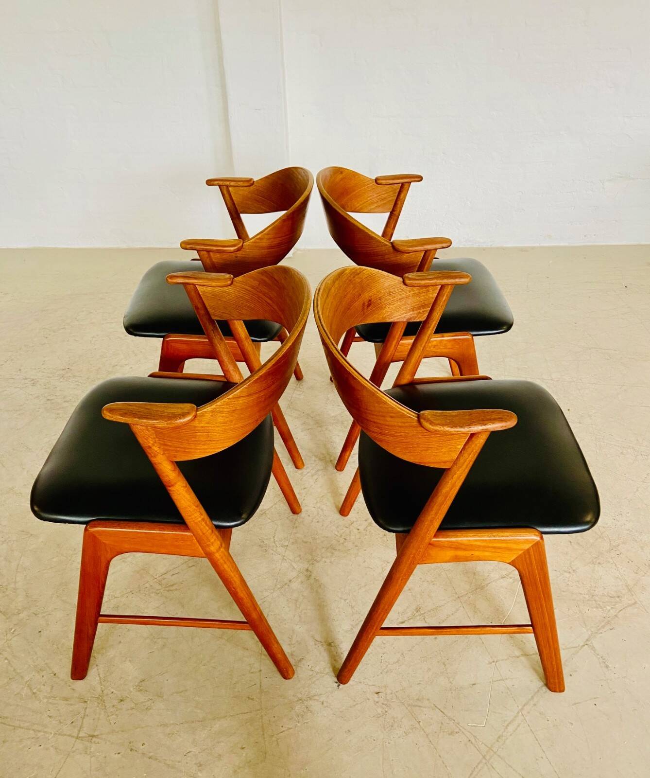 Danish vintage Kai Kristiansen model 32 chairs for Schou Andersens Møbelabrik