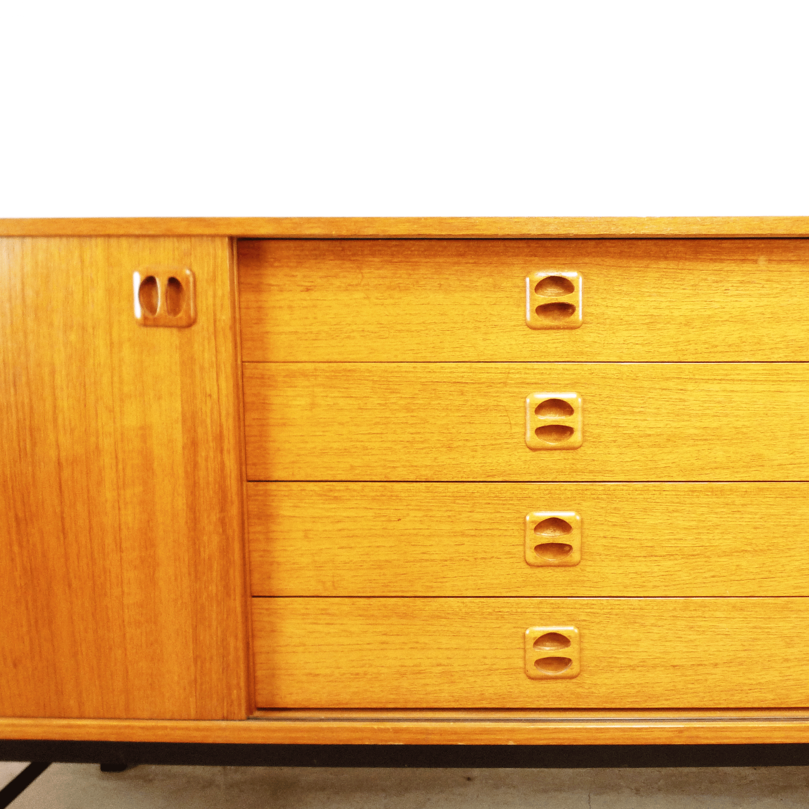 Enfilade en teck miel, 1960