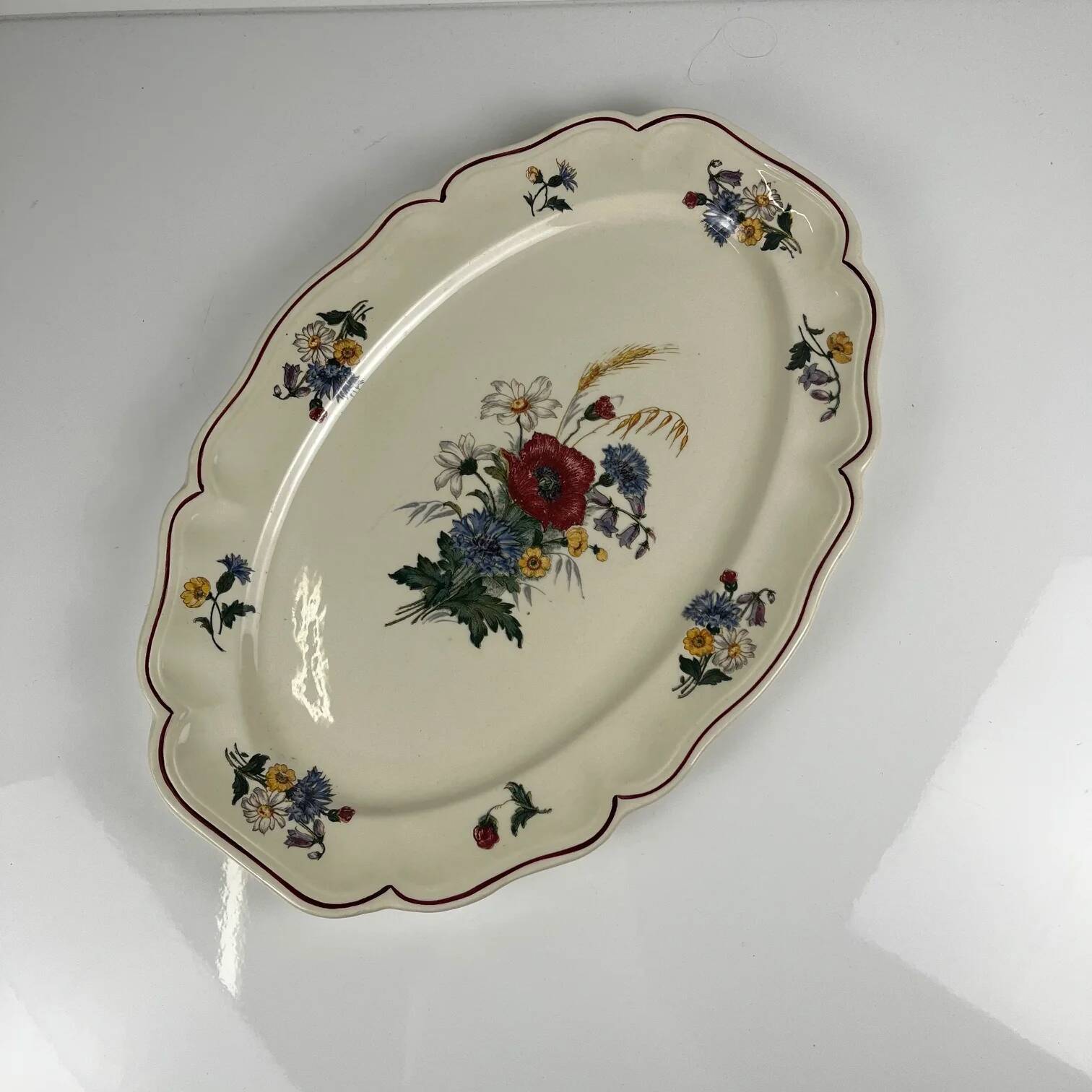 Oval dish "Agreste" Sarreguemines, 20th century.