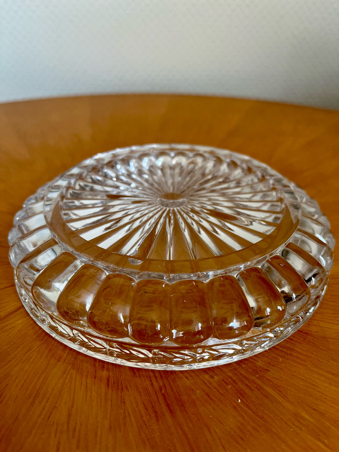 Vintage molded glass empty pocket cups