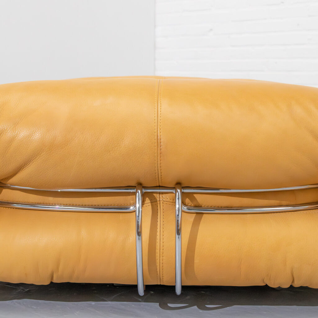 Afra & Tobia Scarpa Soriana Pouf Cassina
