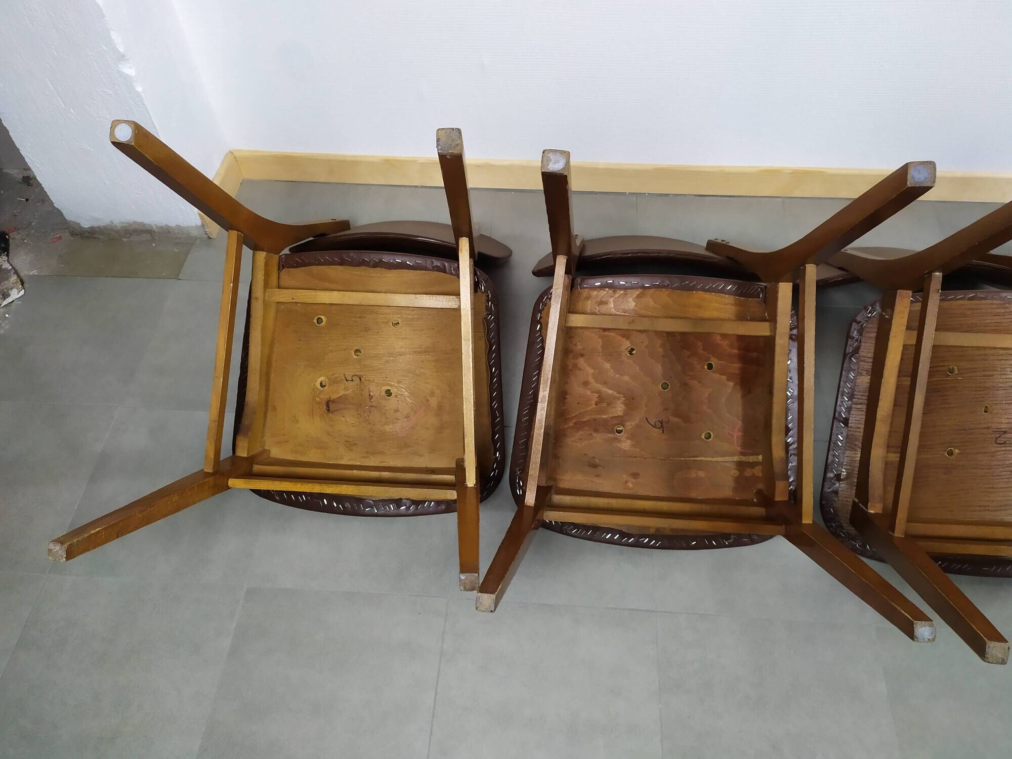 Suite de 6 chaise bois skaï marron brus vintage année 50 - 60