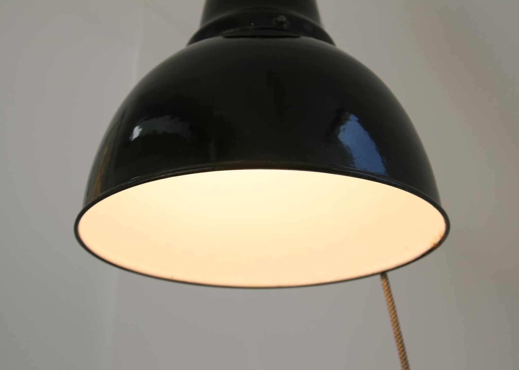 Suspension industrielle années 1950