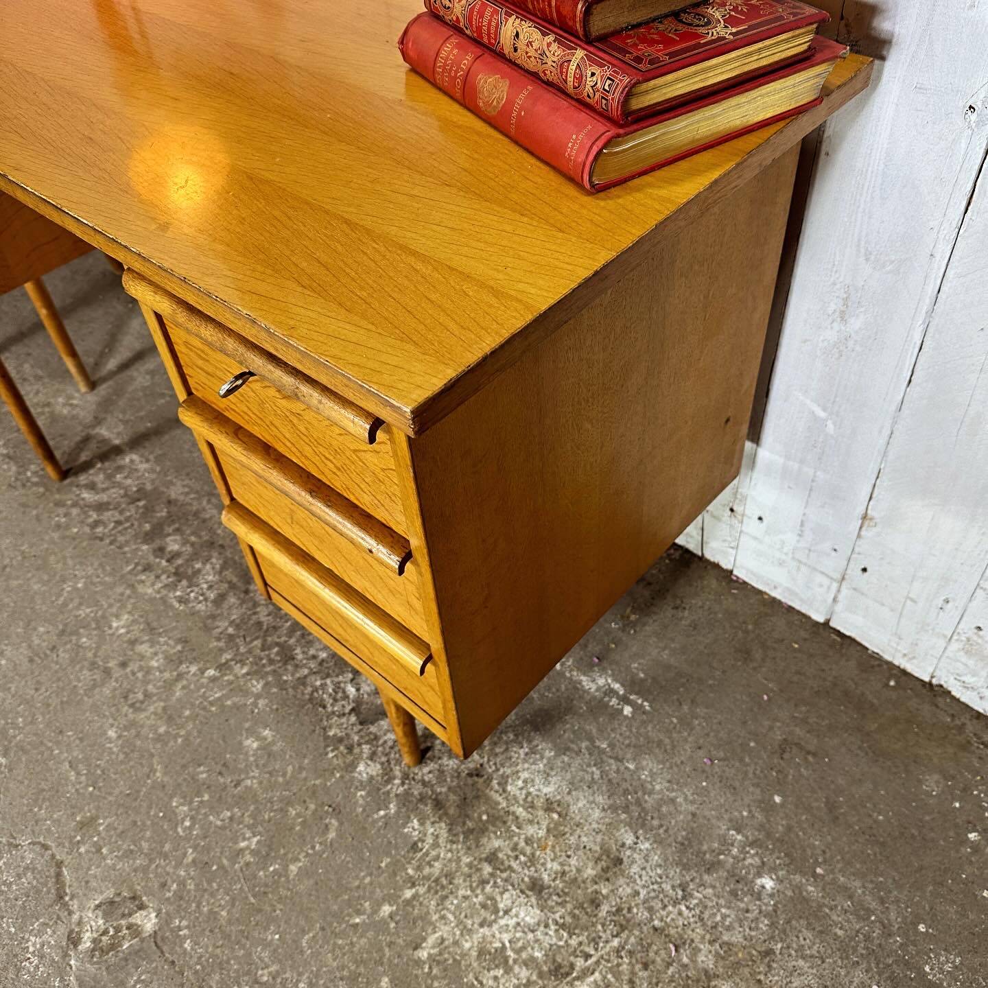 Bureau année 60
