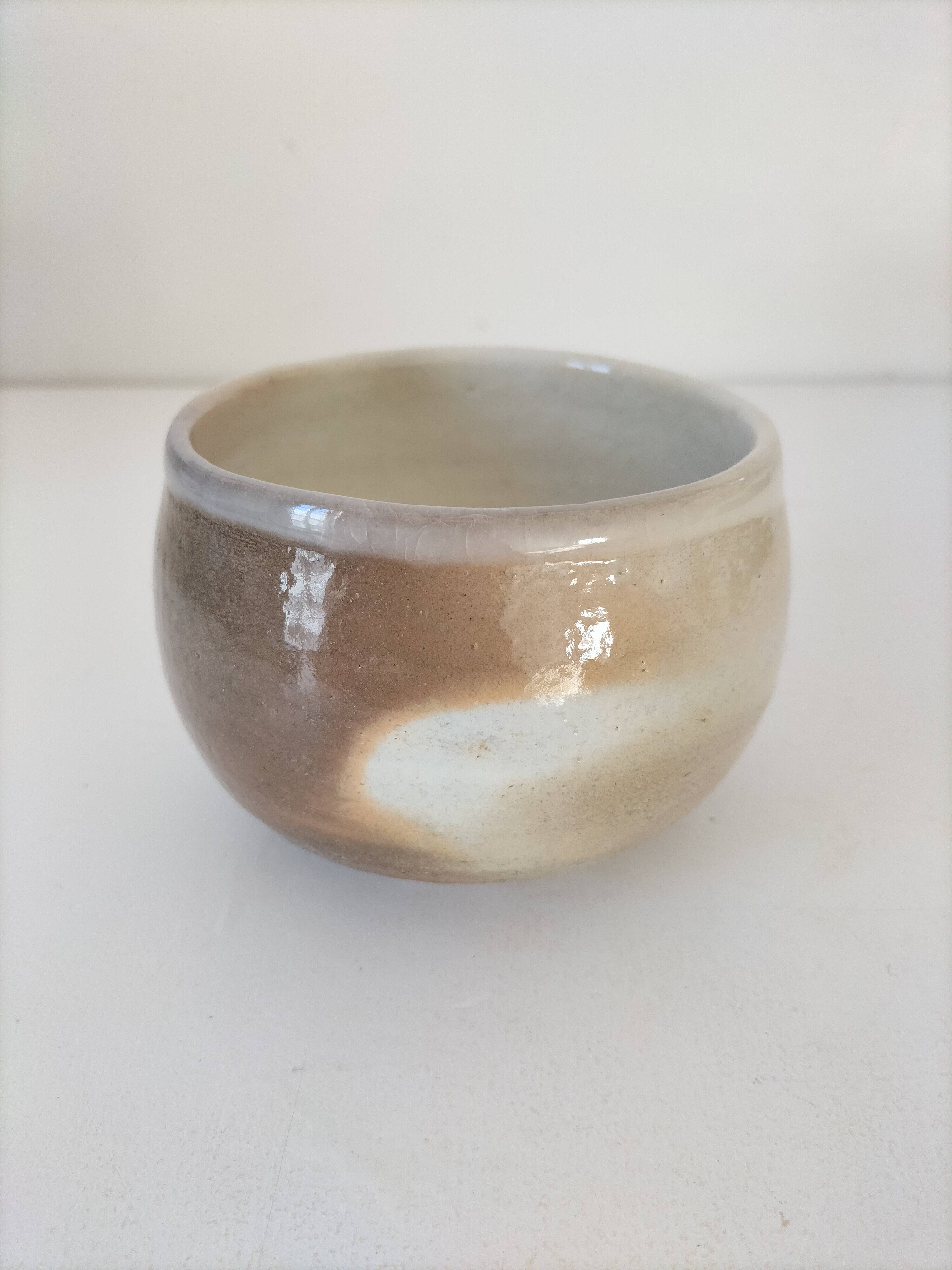 Signed handcrafted stoneware bowl – 70s wasi-sabi style