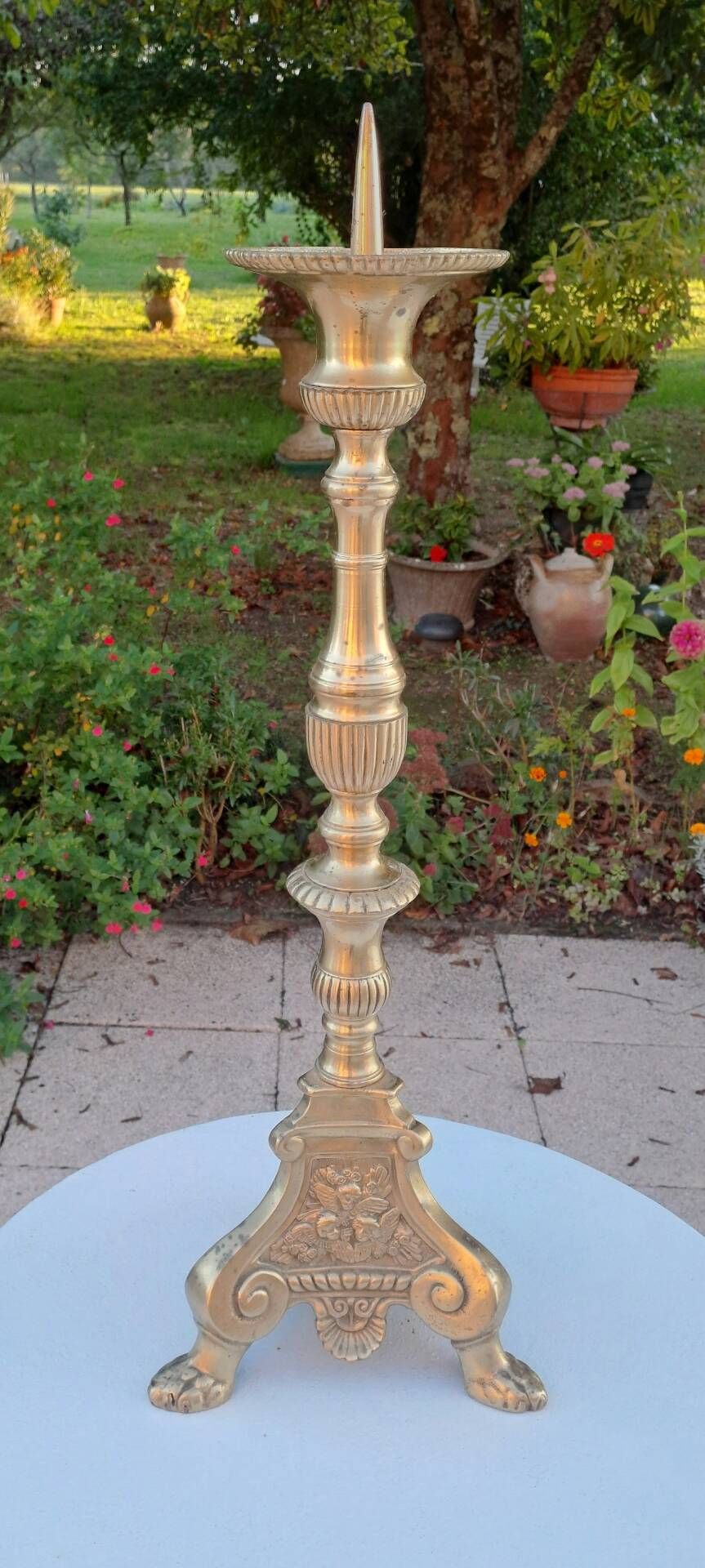 Large gilded bronze candlestick from the 19th century, height 67.5 cm.