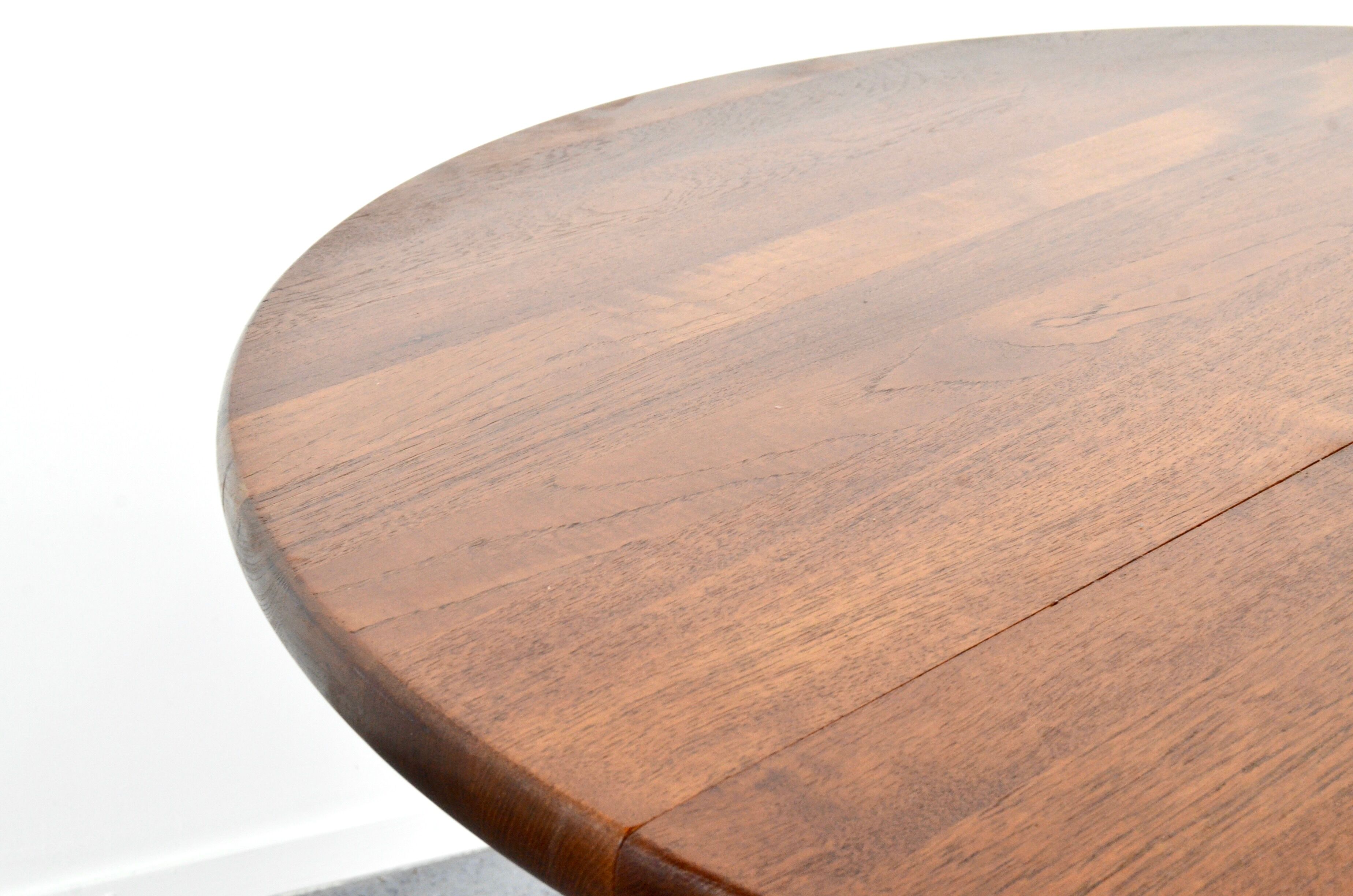 Midcentury Danish Extending Round Teak Table by Skovby. Vintage Modern / Scandinavian Style /Retro.
