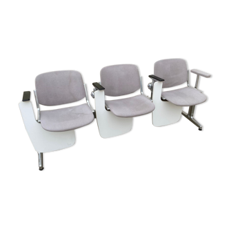 3-seater bench Giancarlo Piretti by conference castelli with tablet