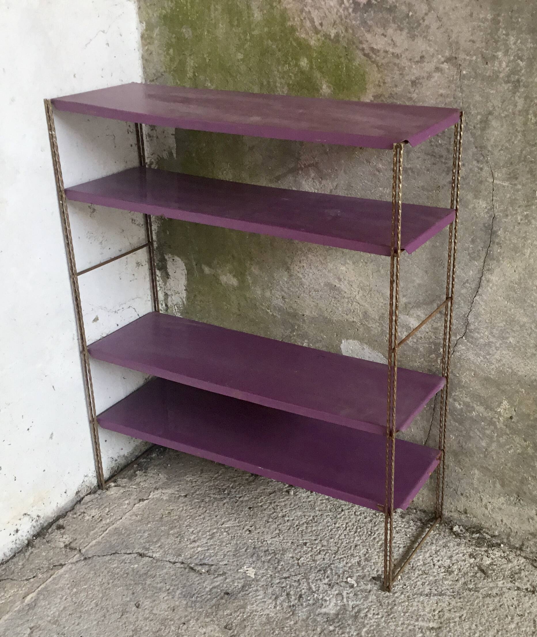 Metal string shelf - 4 purple shelves - vintage 1960