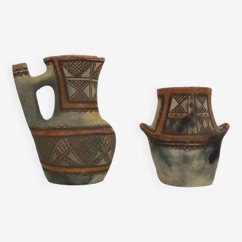 Paire de poteries kabyle Iddeqi, berbère en terre cuite. Milieu 20ème siècle
