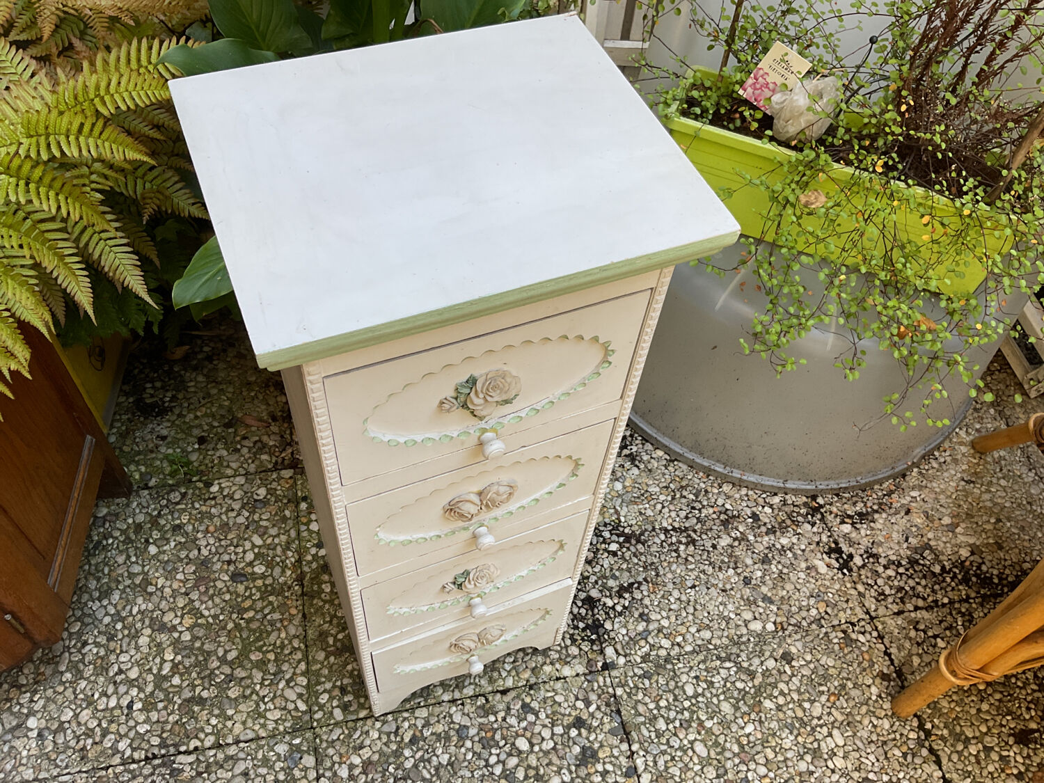 Commode blanche