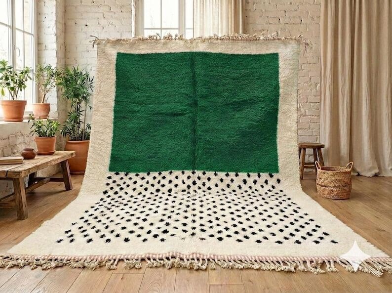 Traditional handwoven Berber rug size 2/3 m