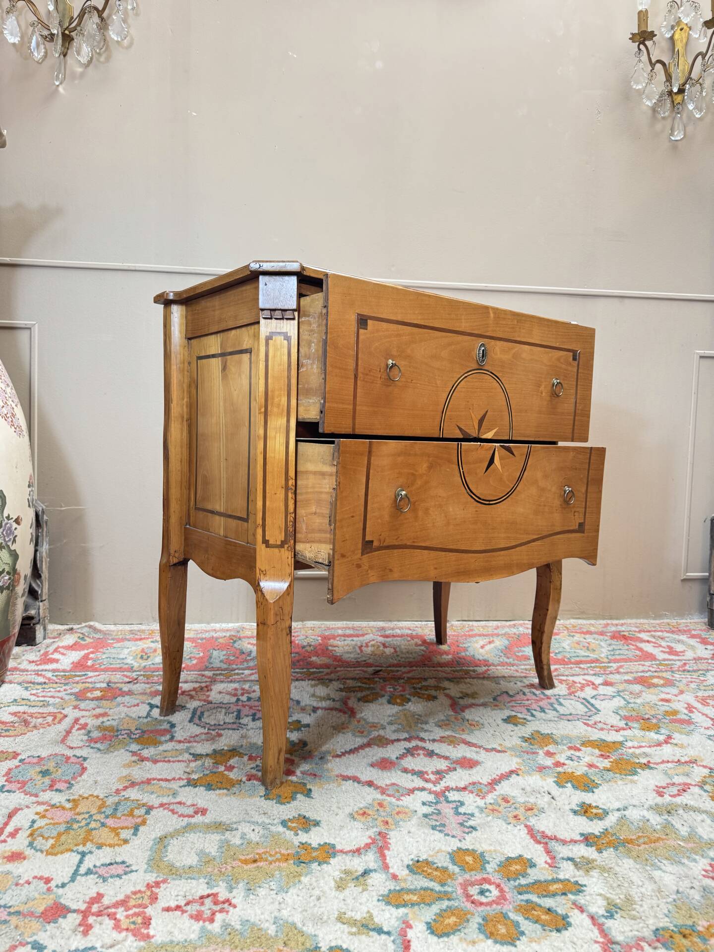 Cherry wood sauteuse commode from the transitional period, 18th century