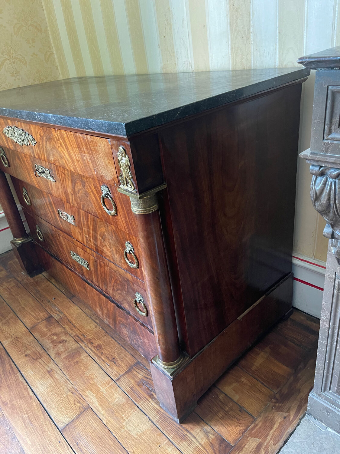 Commode empire avec bronze