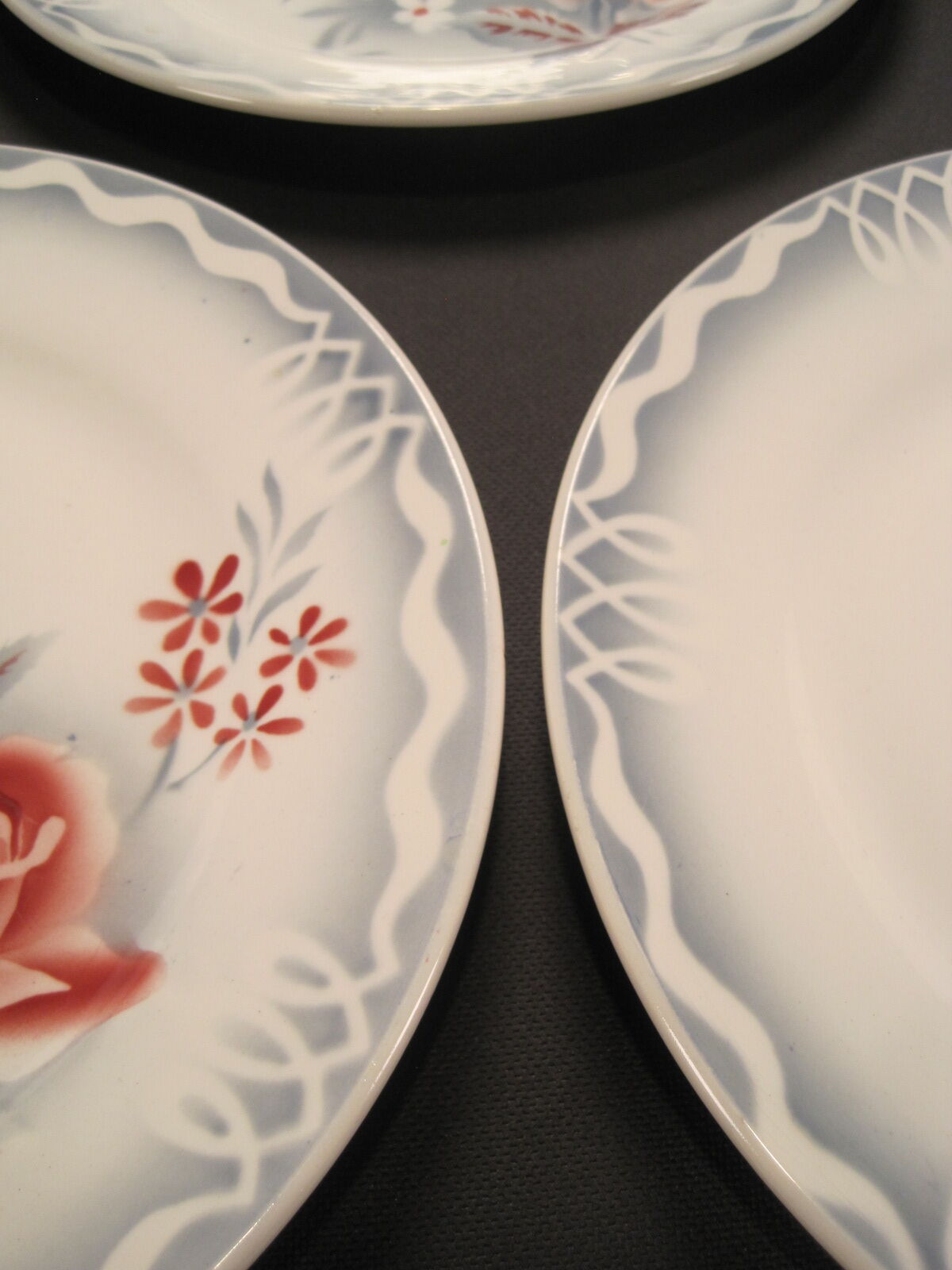 Lot 8 assiettes plates faïence de digoin sarreguemines décor de roses série olga