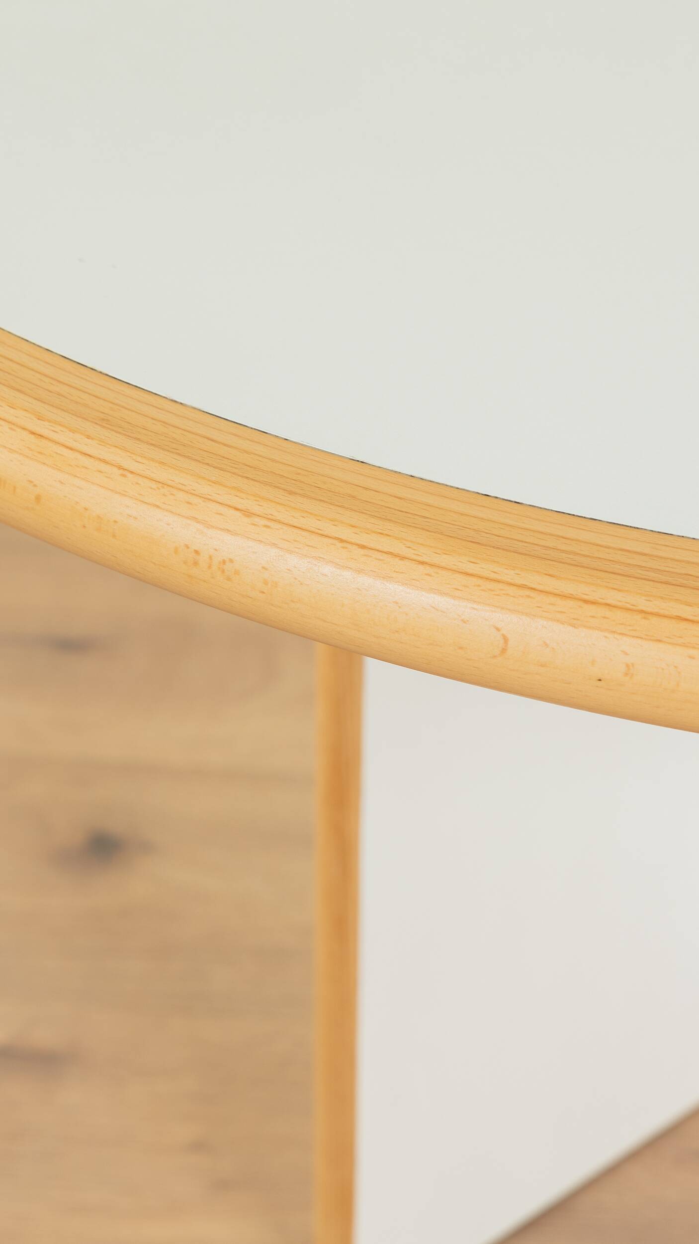 Table à manger vintage des années 1970, merveilleuse.