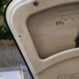 Antique Testut Dayton white bakelite grocery scale, 1960s