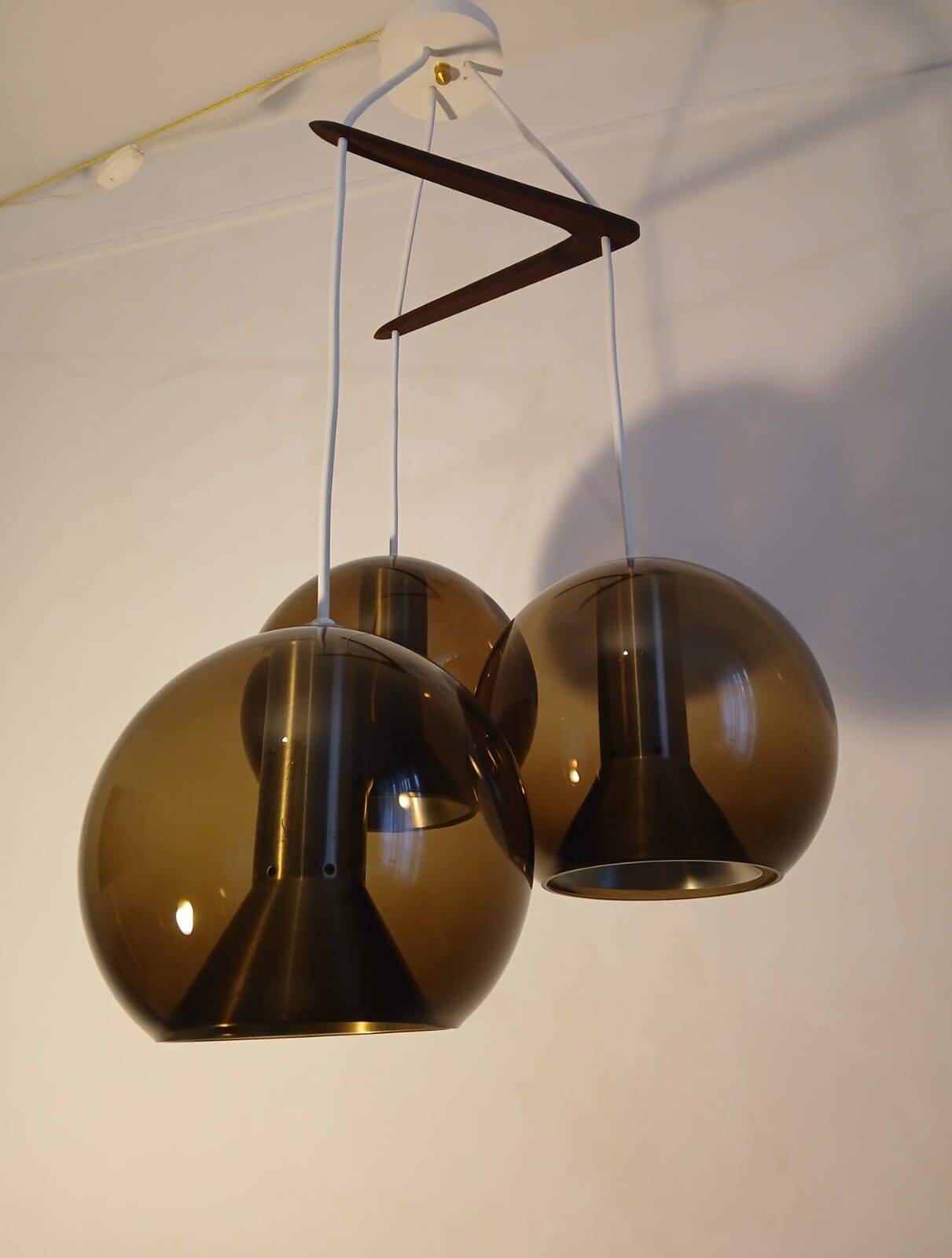 Suspension triple "Globe" by Frank Ligtelijn for Raak – Original edition