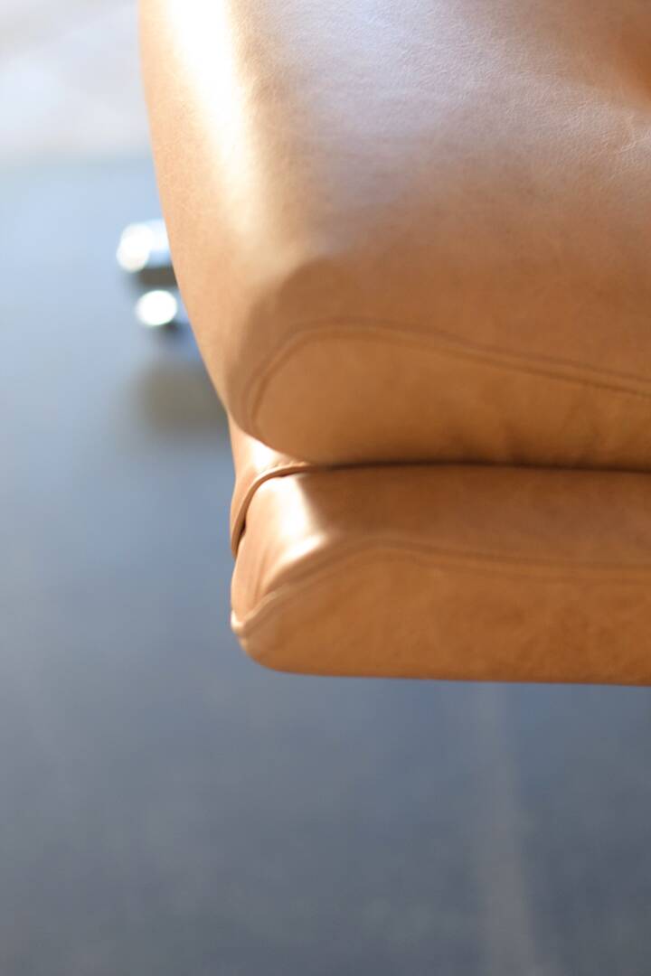 Leather armchair by Raphael Raffel for Apelbaum - France 1970