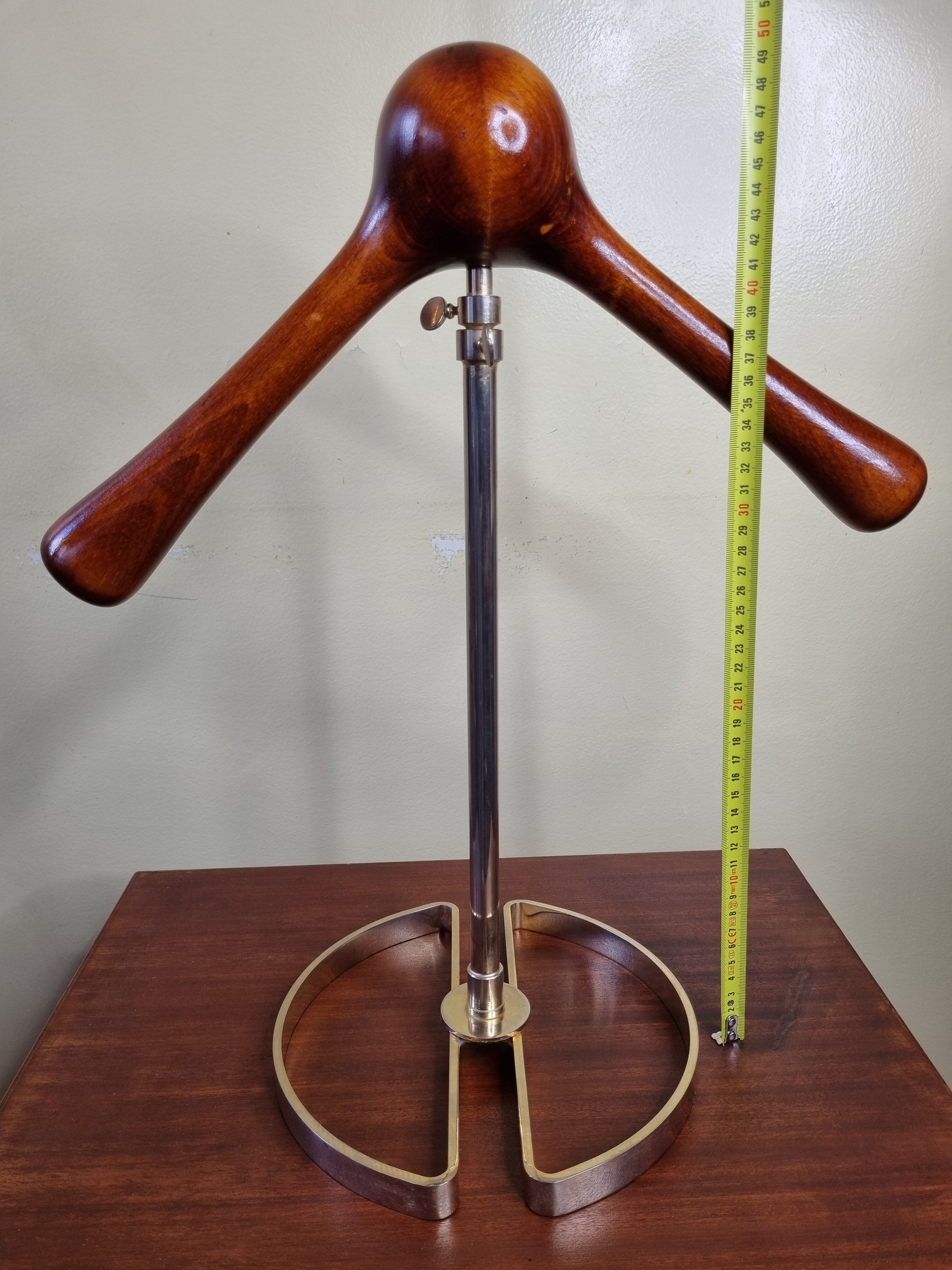 Old coat rack design "molecule" in metal and wood adjustable