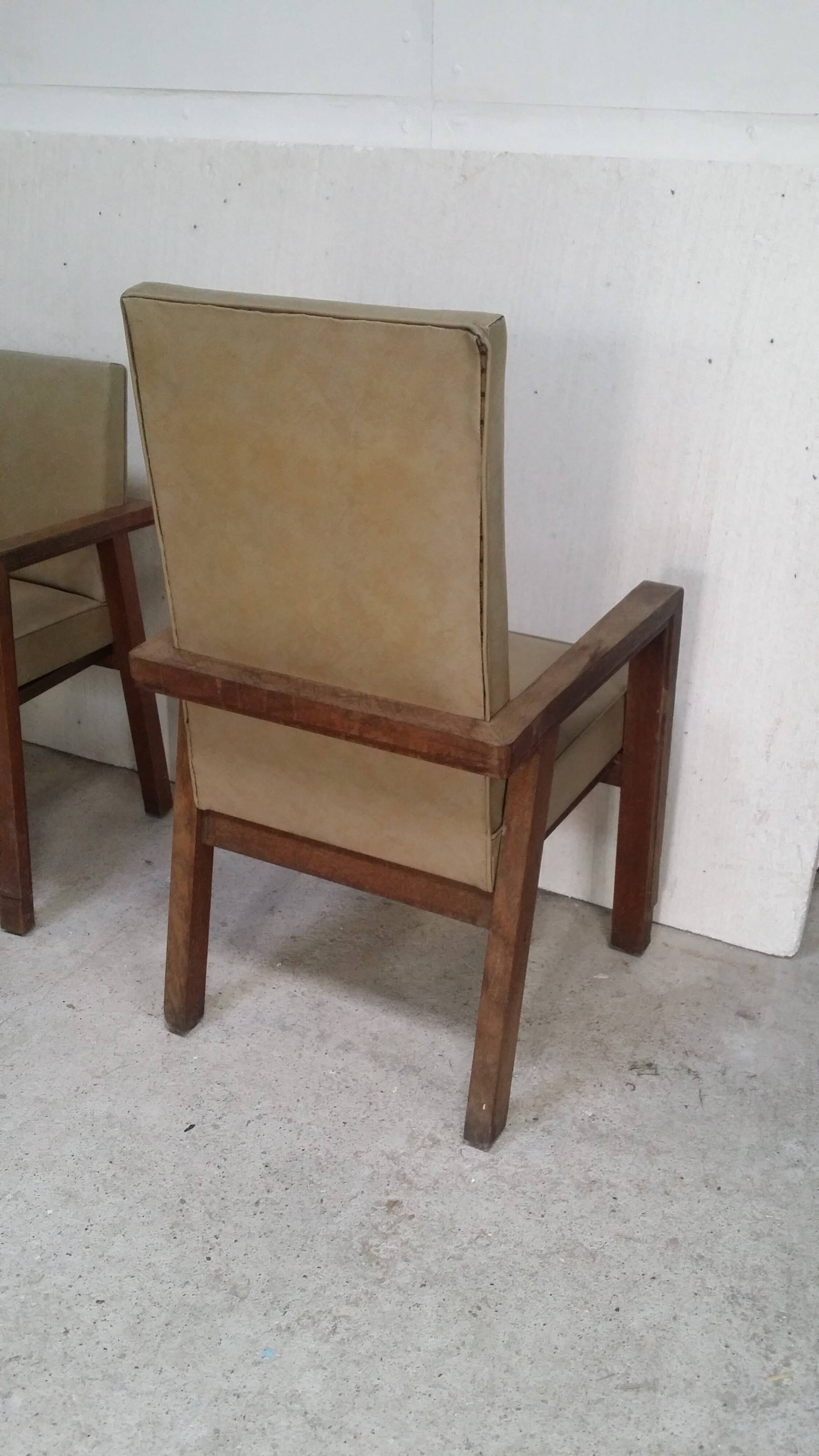 office chair and visitor chairs