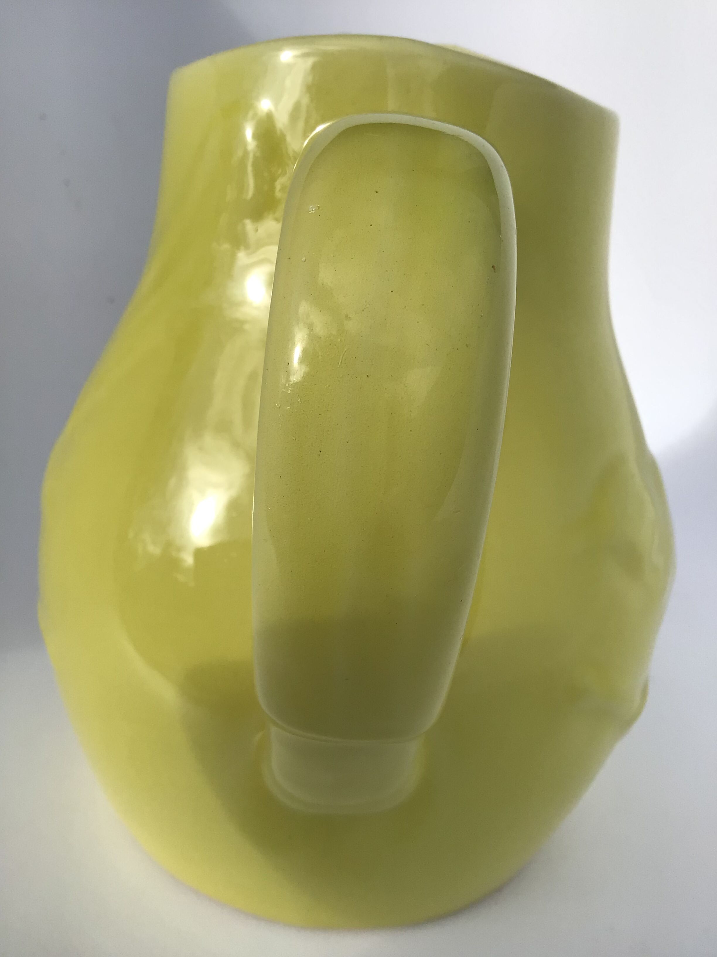 Yellow pitcher bird earthenware Vercor light relief