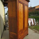 Large linen wardrobe in walnut and burl, Louis Philippe