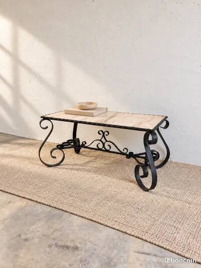 Coffee table in marble and wrought iron, Mediterranean spirit.