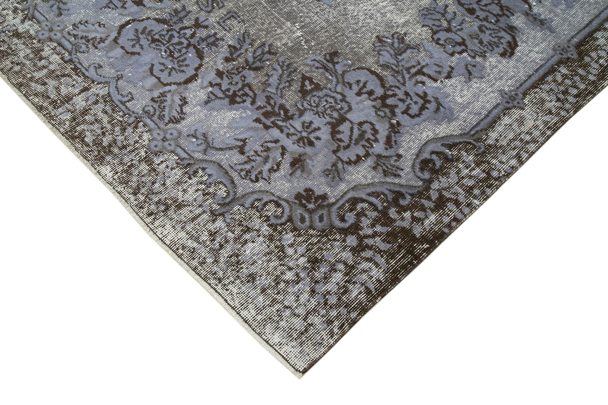 Hand-Knotted Bohemian Turkish 1970s 168 cm x 274 cm Grey Carpet
