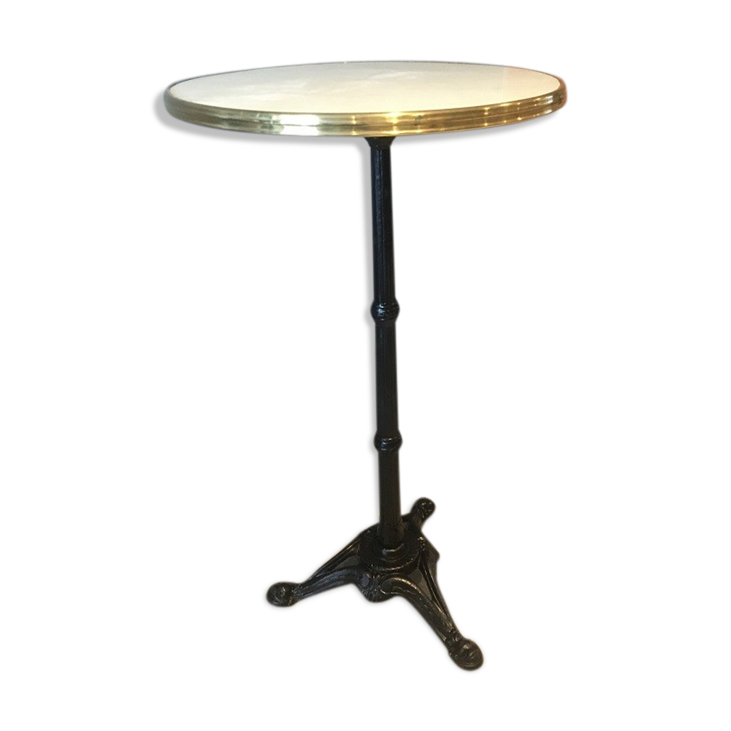 Parisian high table