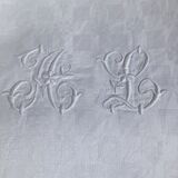 Rectangular tablecloth AL double embroidery crocheted edge.