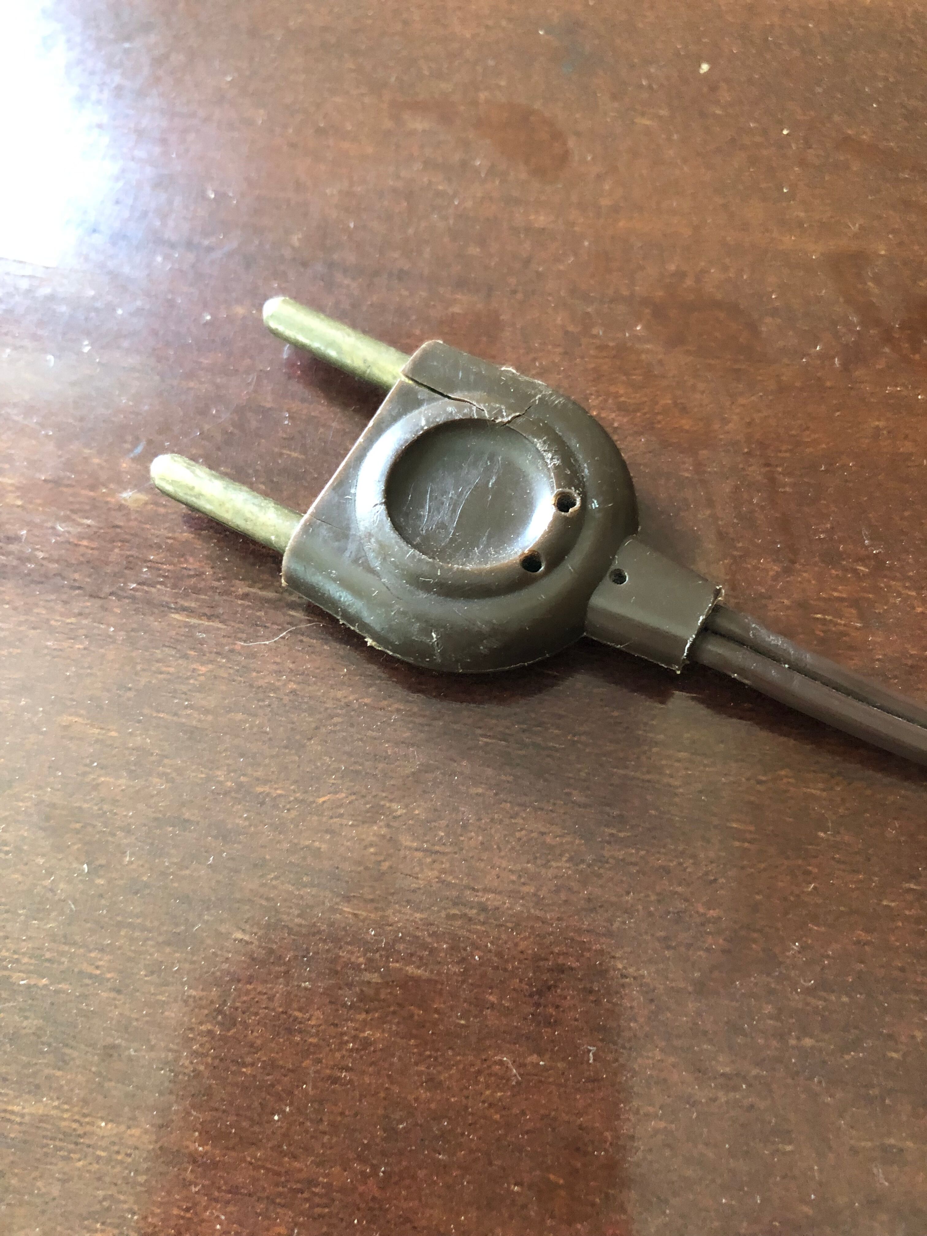 Boxwood foot table lamp