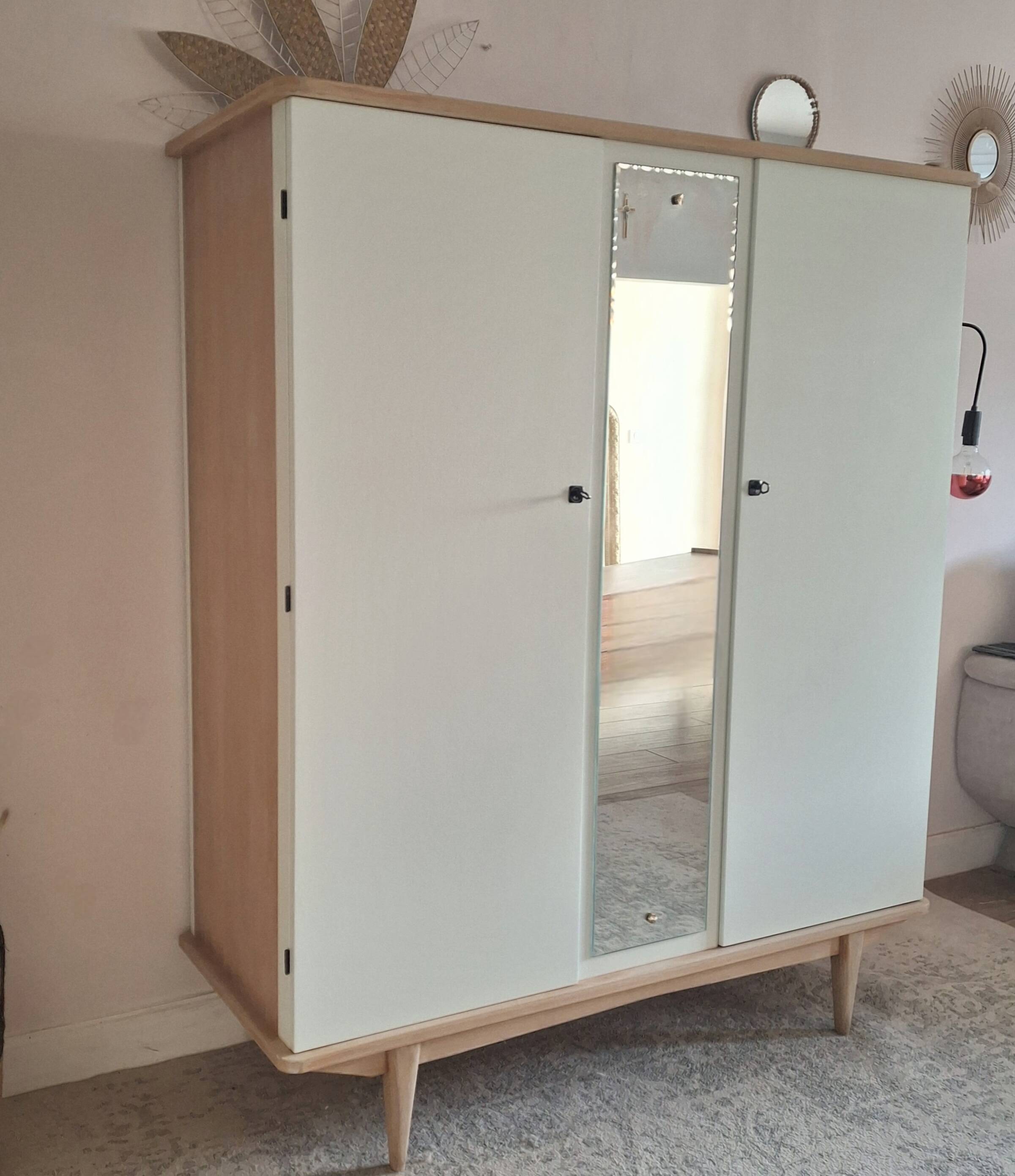 Armoire vintage années 60 relookée