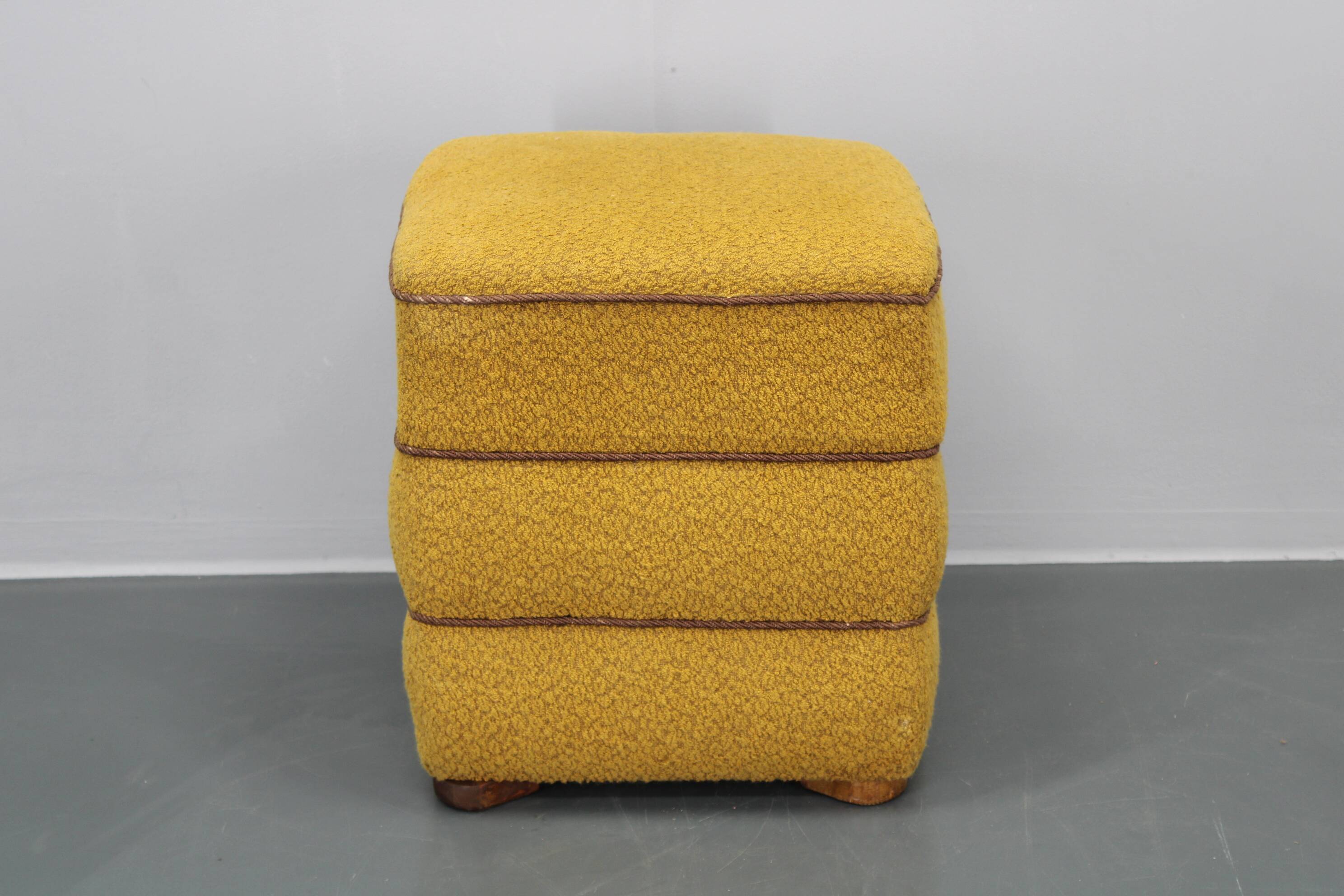 1940s Art Deco Tabouret, Czechoslovakia
