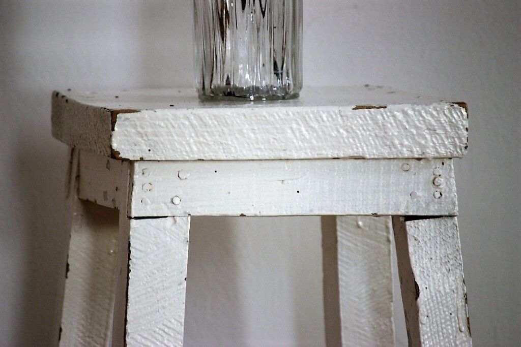 White barstool