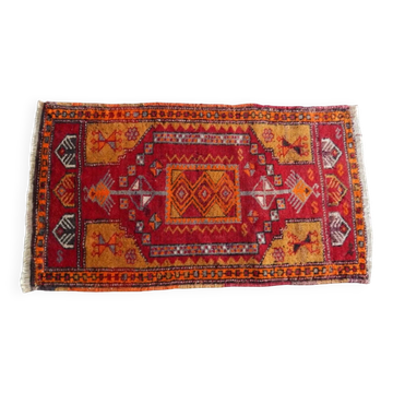 Vintage Turkish hallway rug 54x96 cm
