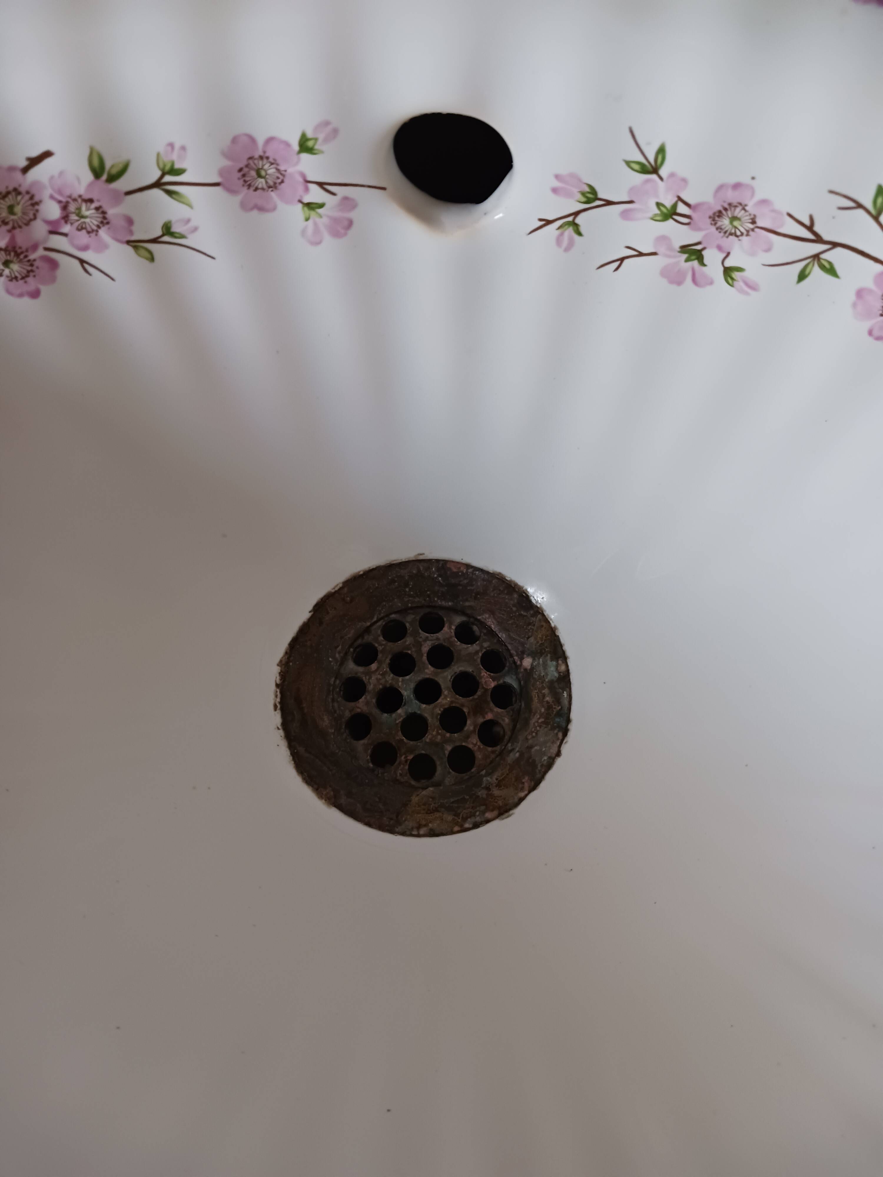 Antique French porcelain washbasin