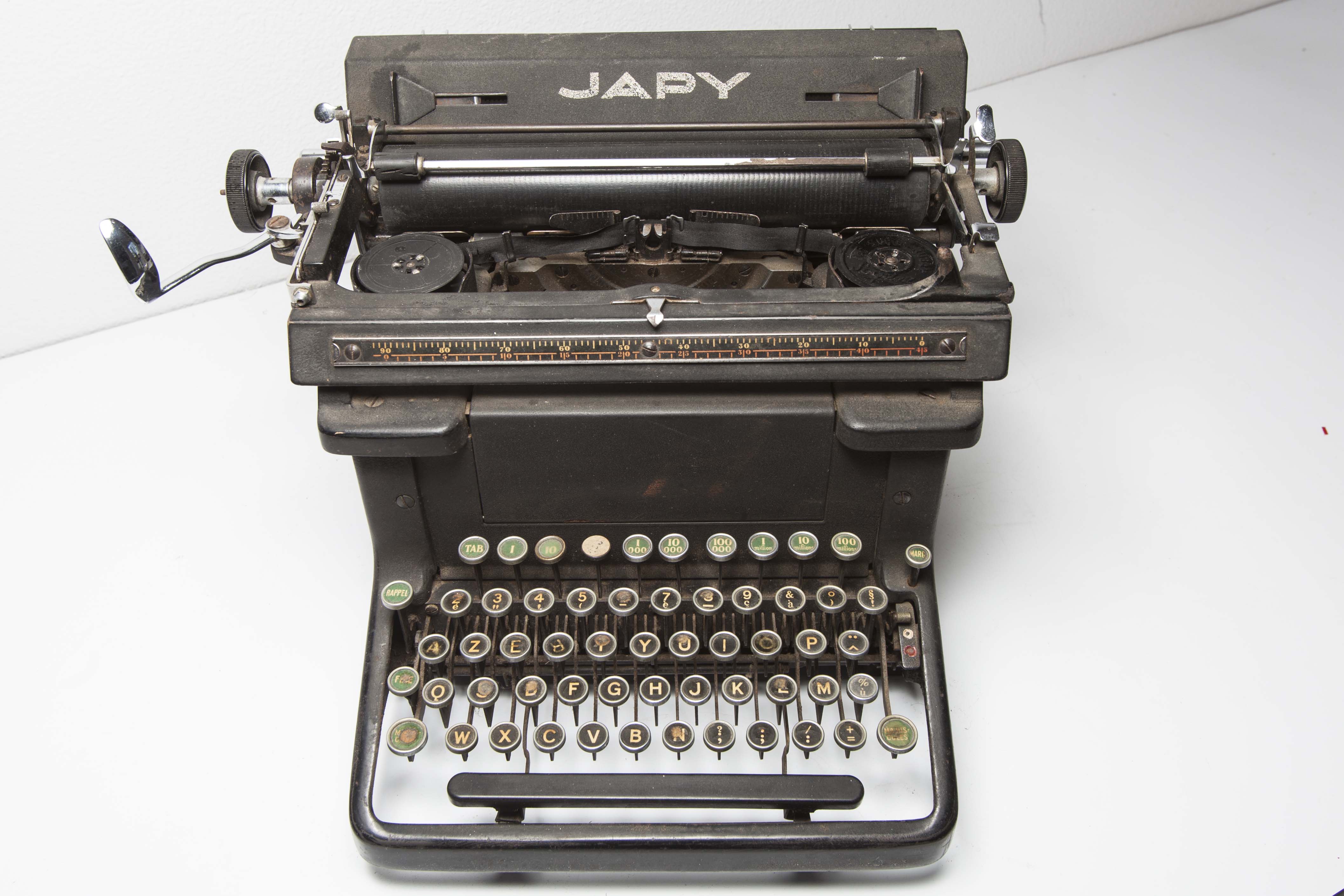 Machine à écrire Japy 1940