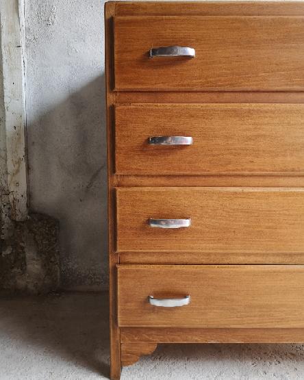 Vintage dresser