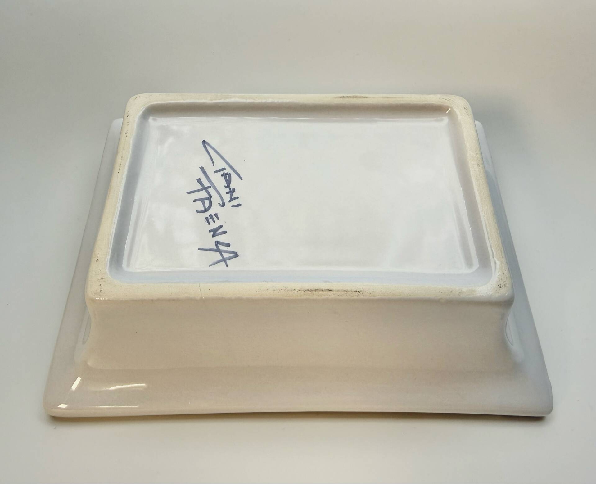 Catch-all tray
