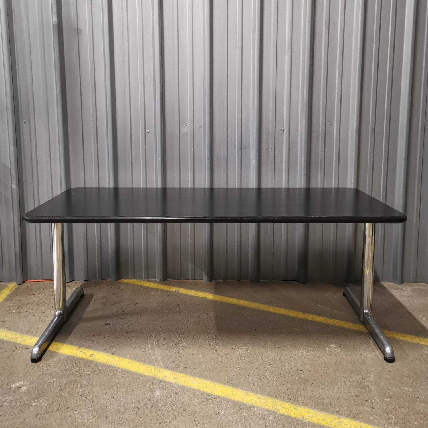 Large Anonima Castelli table, 1970